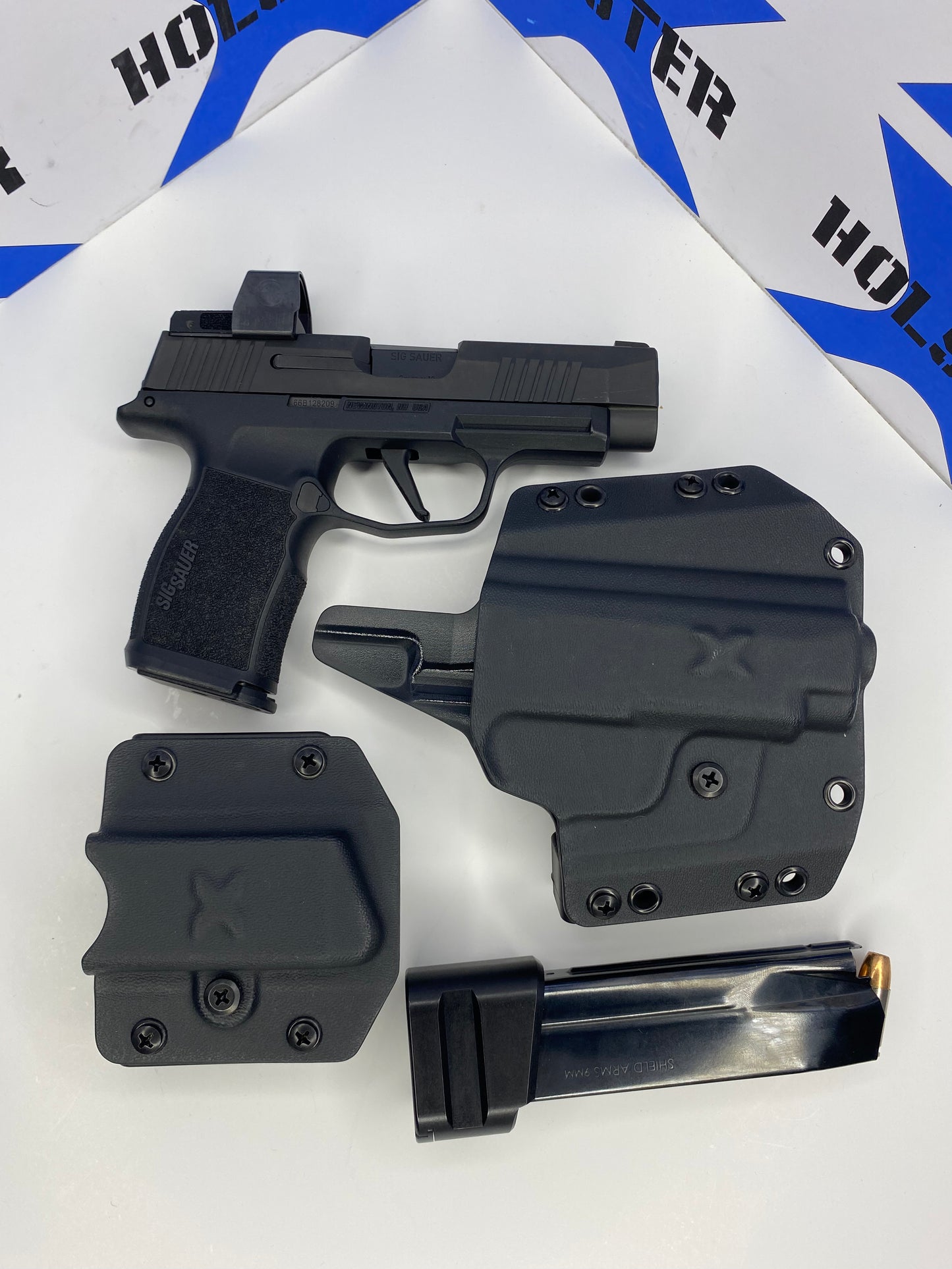 P365XL with Mag Carrier OWB Kydex Holster